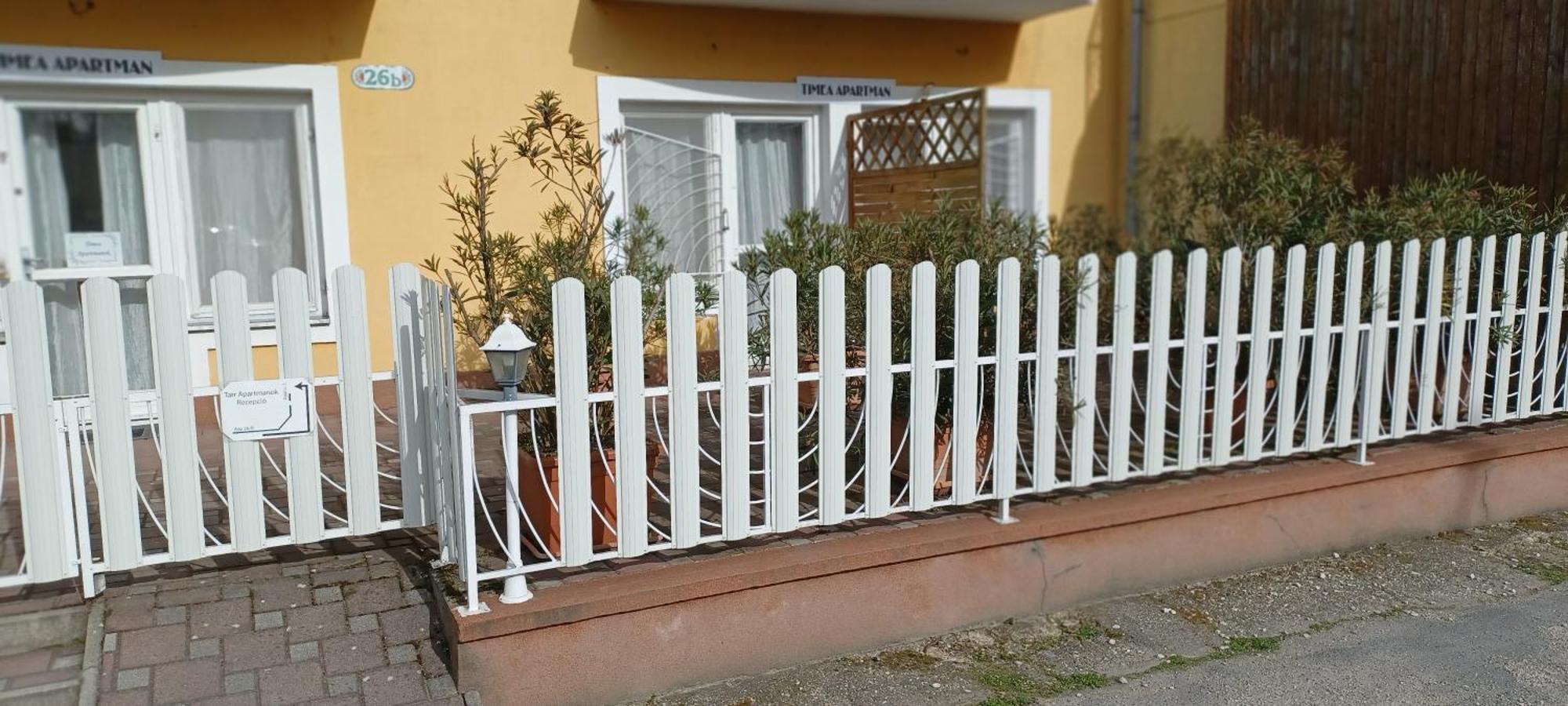 Tarr-Timea Apartmanok Keszthely Exteriör bild