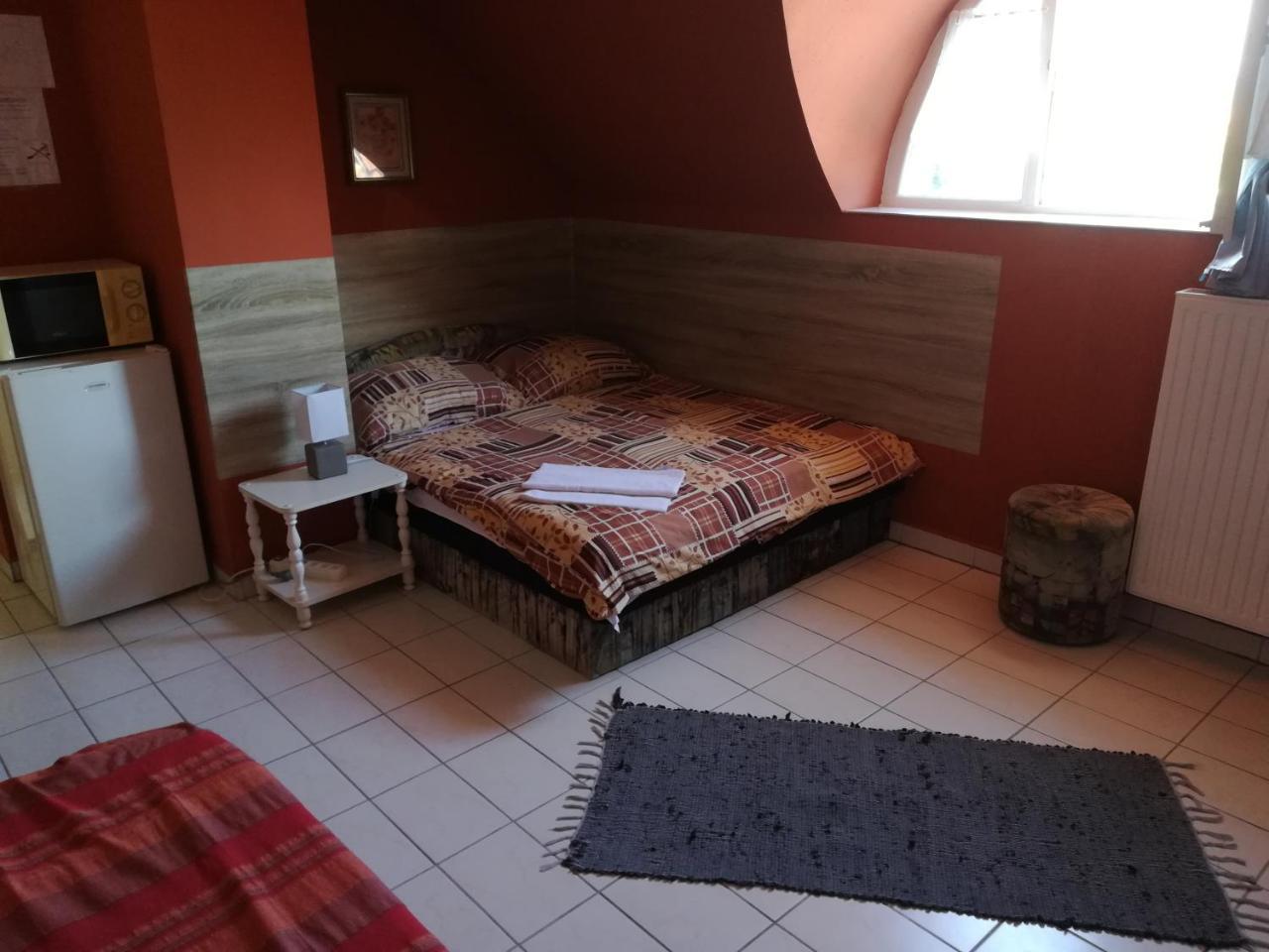 Tarr-Timea Apartmanok Keszthely Exteriör bild