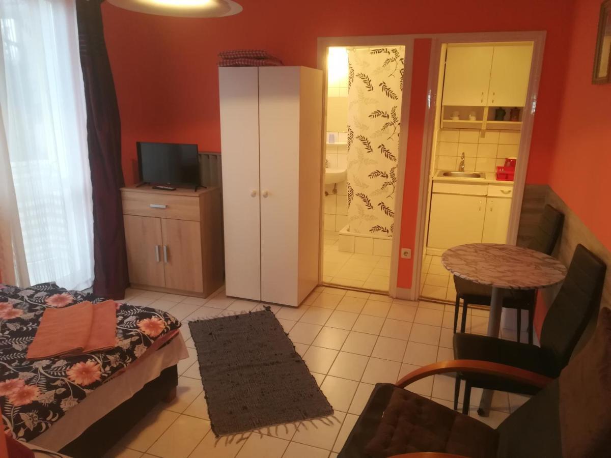 Tarr-Timea Apartmanok Keszthely Exteriör bild